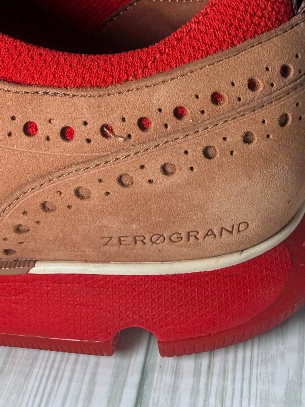 Cole Haan ZERØGRAND Wingtip Oxford Shoes Men's 13M Tan Suede Red C33628 EXCELLEN